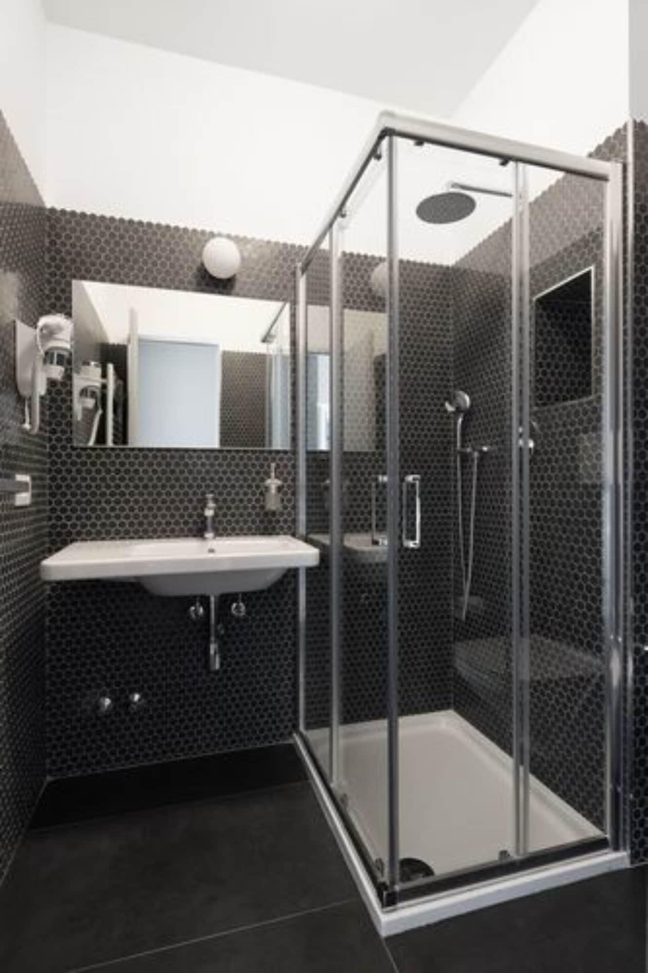 Babila Hostel Милан Экстерьер фото